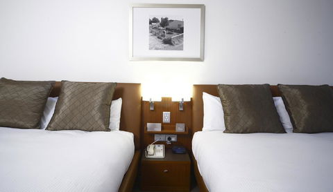 Novotel Canberra - Brisbane Tourism 18
