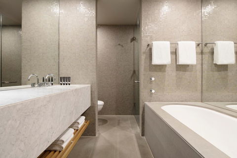Hotel Realm - Brisbane 4u 14