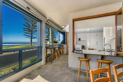 Lennox Holiday Apartments - Tourism Brisbane 32