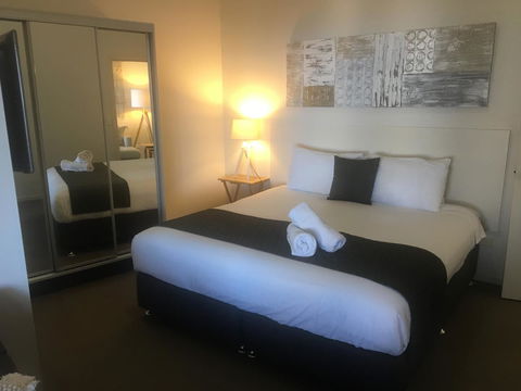 Lennox Holiday Apartments - Tourism Brisbane 16