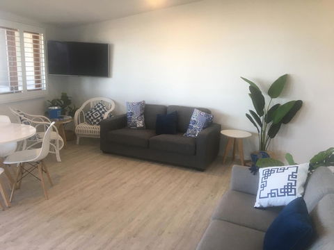 Lennox Holiday Apartments - Tourism Brisbane 24