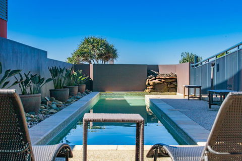 Lennox Holiday Apartments - Tourism Brisbane 3