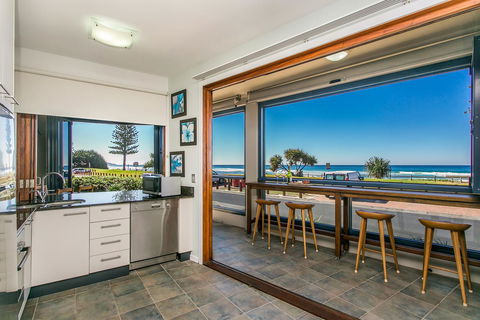 Lennox Holiday Apartments - Tourism Brisbane 13