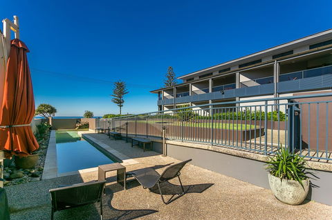 Lennox Holiday Apartments - Tourism Brisbane 5