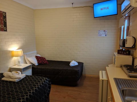 Bondi Motel - Tourism Brisbane 1
