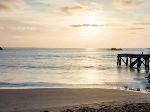 Boomer Beach Retreat - Pet-Friendly - WiFi - Tourism Brisbane 3