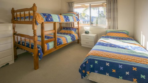 Boomer Crescent 5 Kioloa - Brisbane Tourism 2