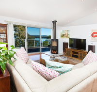 Booti Booti Lakehouse - Brisbane Tourism