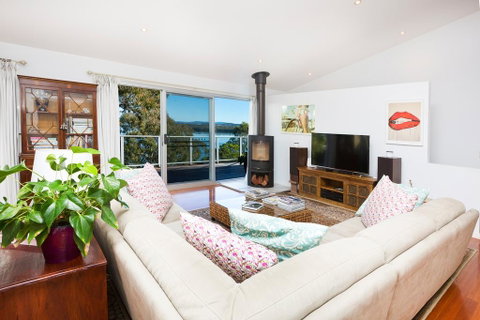 Booti Booti Lakehouse - Brisbane Tourism 0