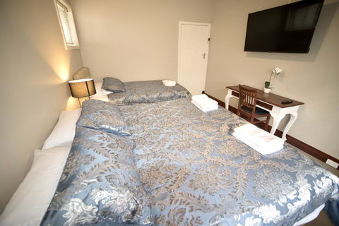 Boucher Manor - Northam. - Tourism Brisbane 2