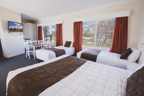 Boulevard Motel - Tourism Brisbane 0