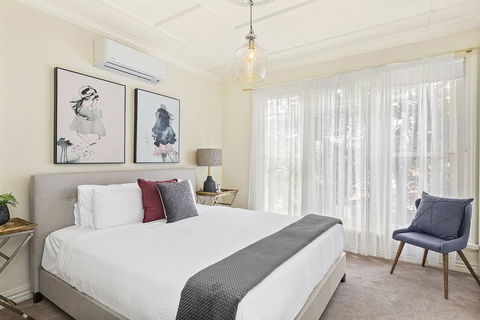 Boutique Stays - Buckingham - Tourism Brisbane 1