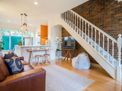 Boutique Stays - Buckingham - Tourism Brisbane 0