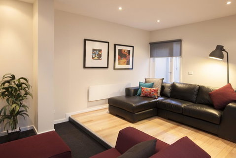 Boutique Stays - Roxys Place, Prahran House - Brisbane Tourism 3