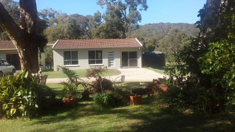 Brahminy Retreat - Brisbane Tourism 0