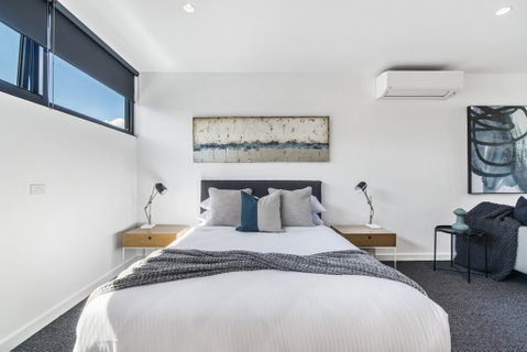 Brand New Beachside Studio Apartment - Brisbane Tourism 2