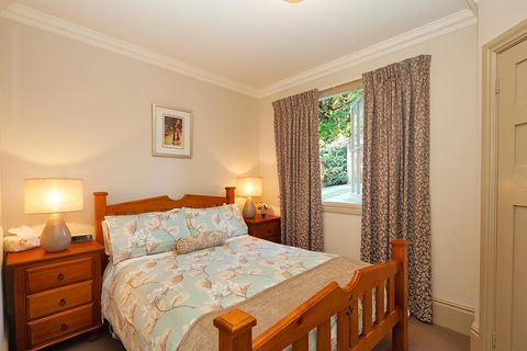 Brantwood Cottage Luxury Accommodation - Tourism Brisbane 3