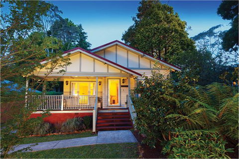 Brantwood Cottage Luxury Accommodation - Tourism Brisbane 0