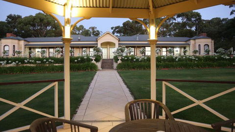 Brice Hill Country Lodge - Tourism Brisbane 1