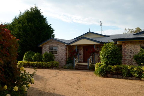 Brick Creek House - Brisbane Tourism 0