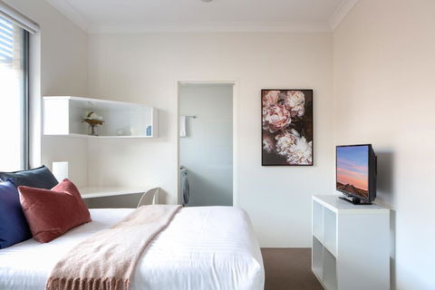 Bright Studio Steps From Westmead Hospital - Tourism Brisbane 0