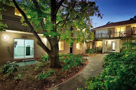 Brighton Serviced Apartments - Brisbane Tourism 0