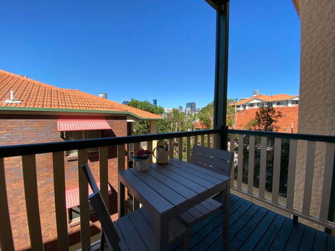 Brisbane City Apartment Atop Victoria Park - Tourism Brisbane 1