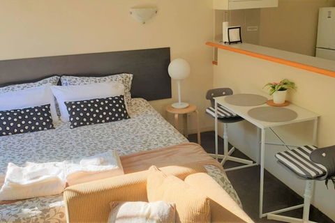 Brisbane City Resort Style Studio Waterfront Apartment - WINTER SPECIAL! - Tourism Brisbane 2