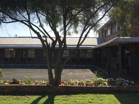 Bryants Motel - Tourism Brisbane 0