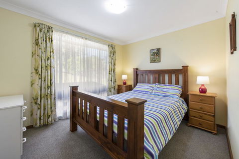 Buckland St 29 Mollymook - Tourism Brisbane 3