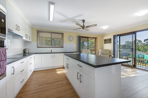 Buckland St 29 Mollymook - Tourism Brisbane 0
