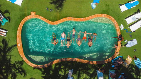 Budds In Surfers Backpackers - Tourism Brisbane 1