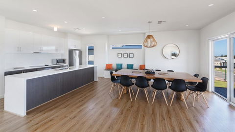 Bungala Coastal Retreat - Tourism Brisbane 0