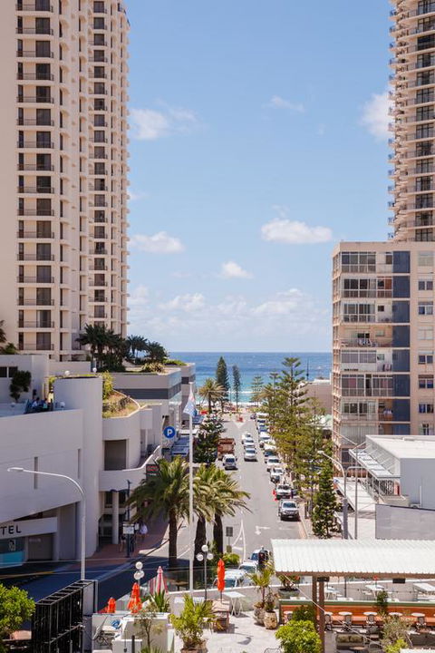 Bunk Surfers Paradise - Tourism Brisbane 3