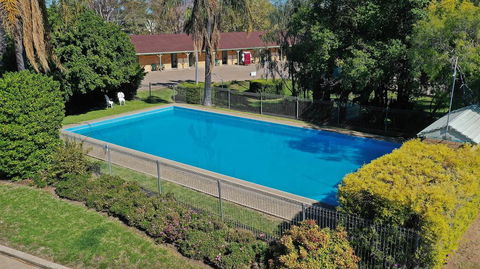 Burke And Wills Motor Inn - Tourism Brisbane 0