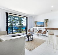 Burleigh By The Sea - Tourism Brisbane