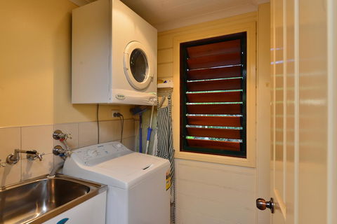 Bushland Cottages And Lodge - Tourism Brisbane 1