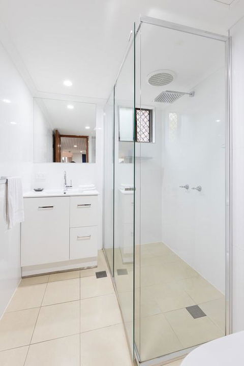 Byron Pacific Apartments - Tourism Brisbane 3