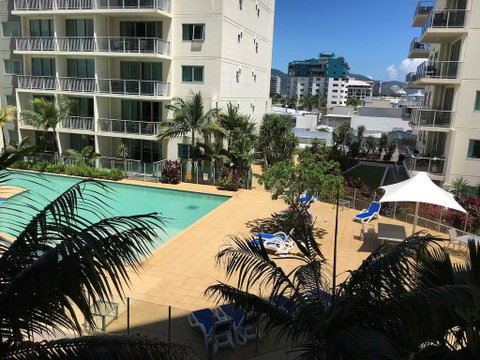Cairns Esplanade 2 Bed 2 Bath Resort Hotel - Tourism Brisbane 3
