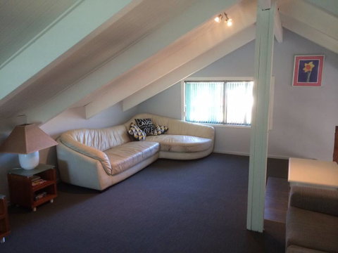 Callala Beach Shack - Pet Friendly - Brisbane Tourism 1