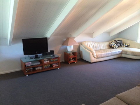 Callala Beach Shack - Pet Friendly - Brisbane Tourism 0