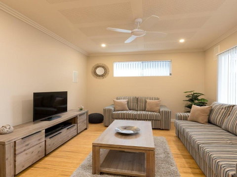 Callala Breeze - Access To Indoor Community Pool - Brisbane Tourism 2