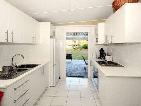 Callala Sun - Modern And Functional - Brisbane Tourism 2