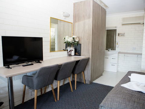 Cameo Inn Motel - Tourism Brisbane 2