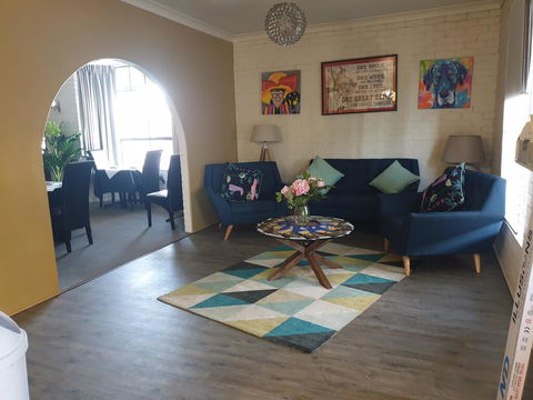 Cameo Inn Motel - Tourism Brisbane 1