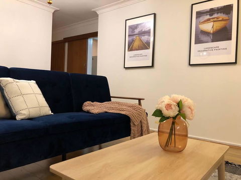 CAMPBELLTOWN HOLIDAY HOME 3 BED + FREE PARKING NCA039 - Brisbane 4u 2