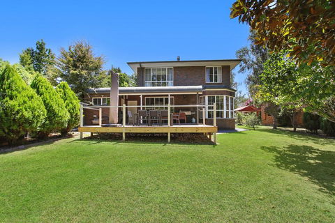Canyon Walk House - On The Ovens River - Brisbane Tourism 2