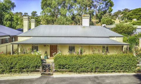 Captain Rodda's Cottage - Tourism Brisbane 0
