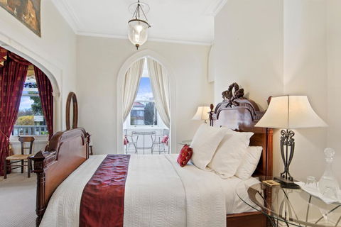 Captains Retreat Apartments And Cottages - Tourism Brisbane 1