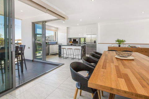 CASABLANCA - DROMANA - Tourism Brisbane 1